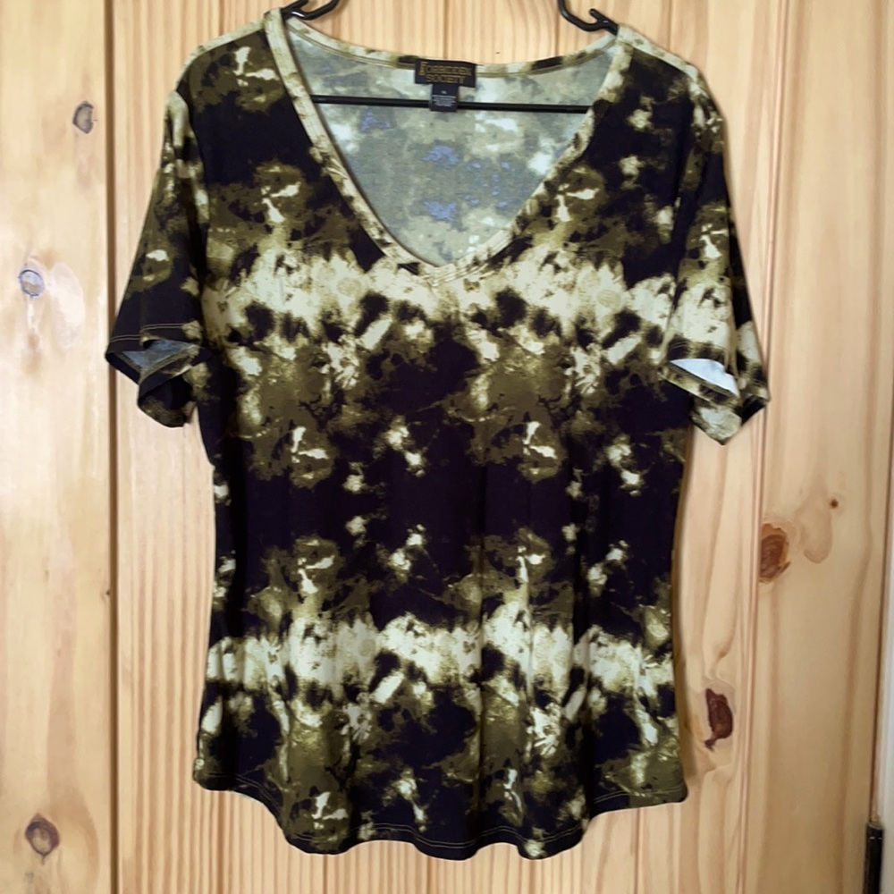 V-neck green top
